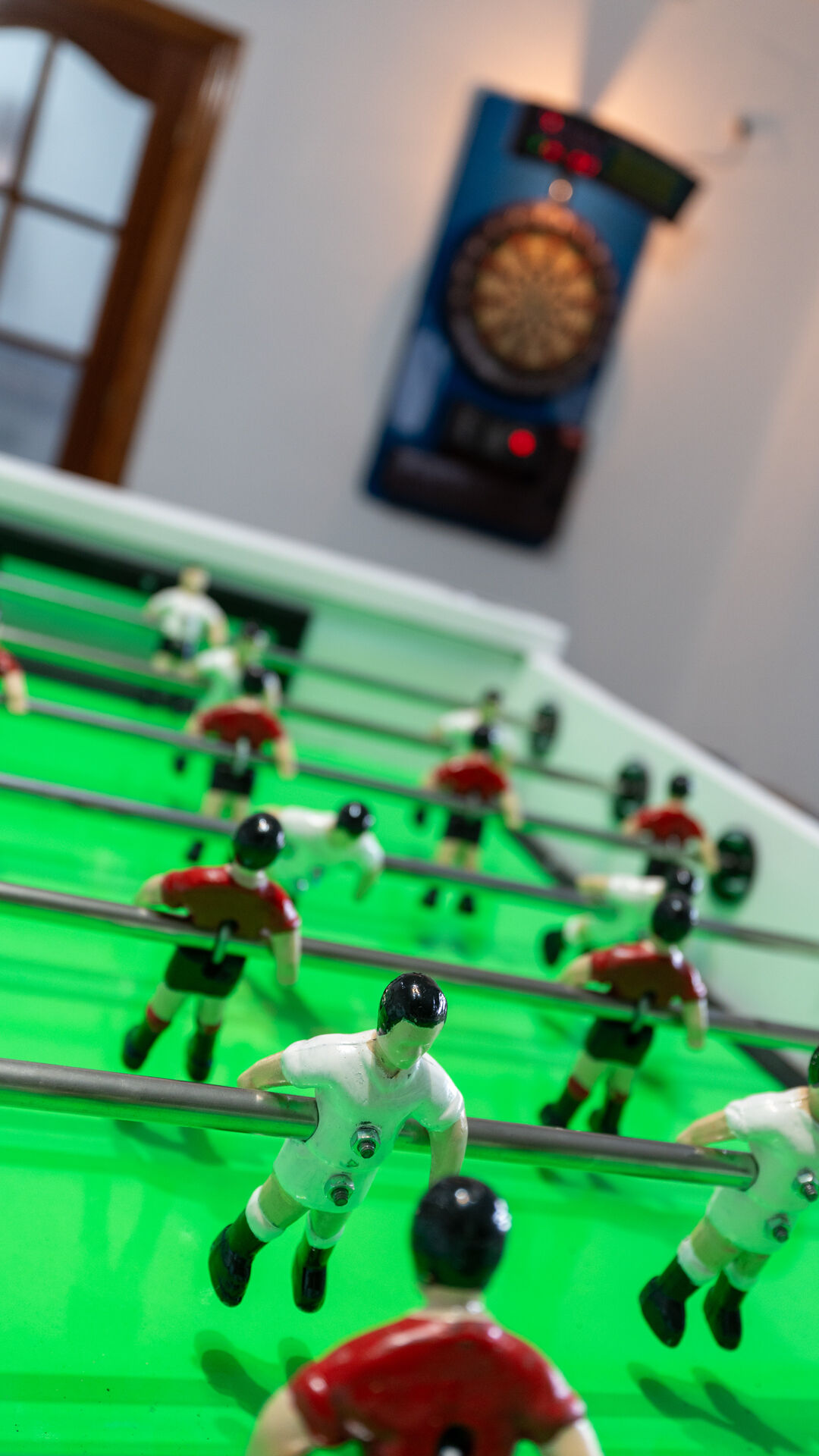 Zona de juegos con futbolín